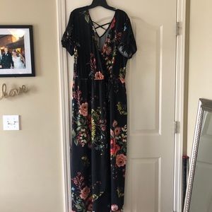 Black floral maxi dress - 2x